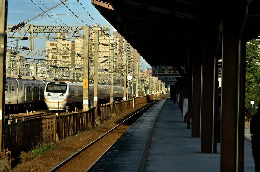 creative online hub identification code